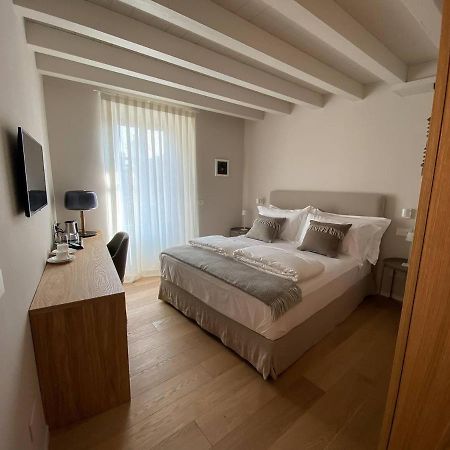 La Torre Apartment Белджирате Екстериор снимка
